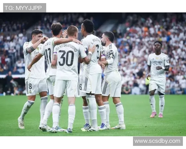 皇家马德里客场2-0击败塞维利亚，继续领跑西甲积分榜